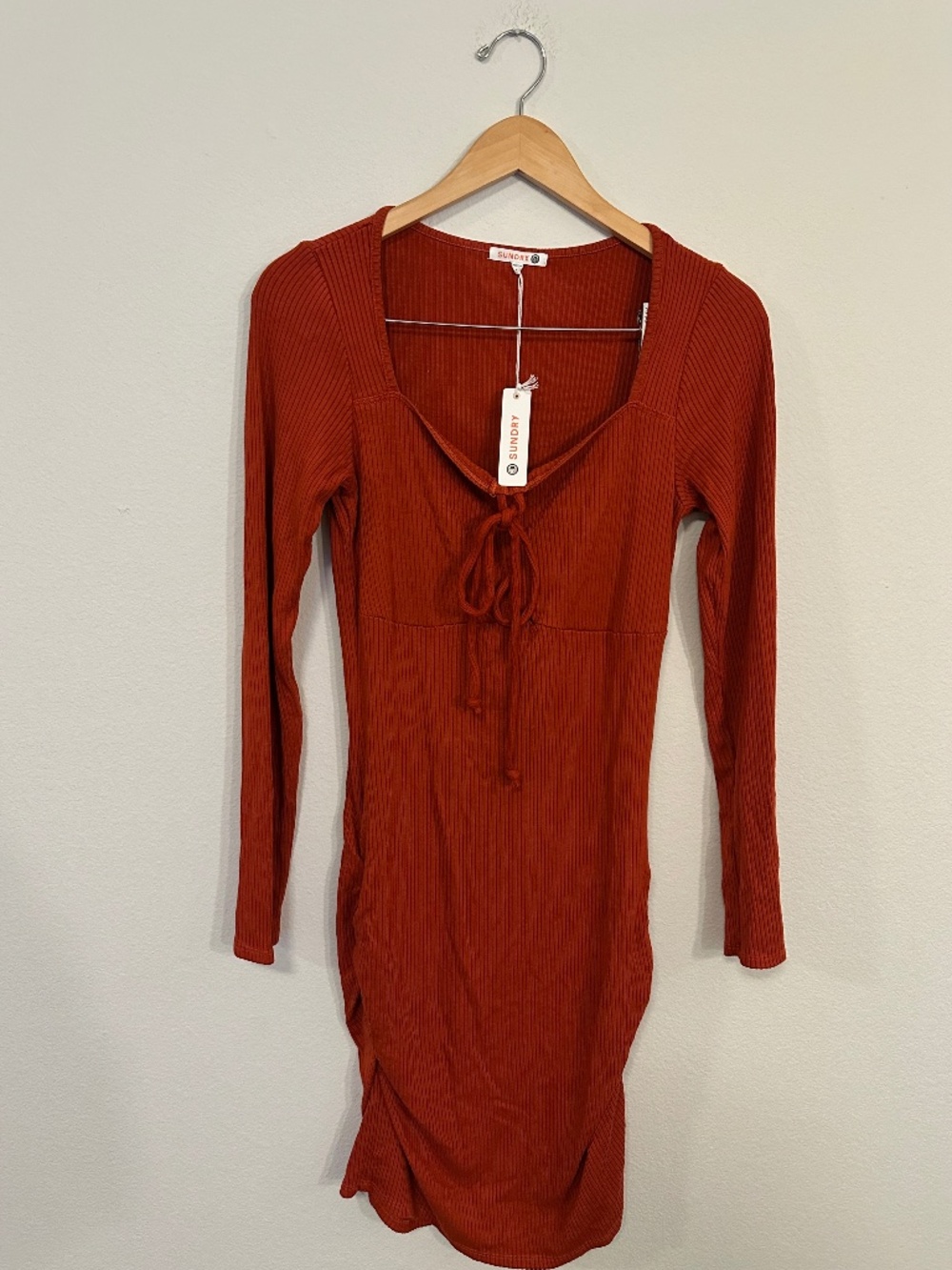 Sundry Ribbed Long Sleeve Tie-Front Dress Rust Orange Women's Size 4 NWT